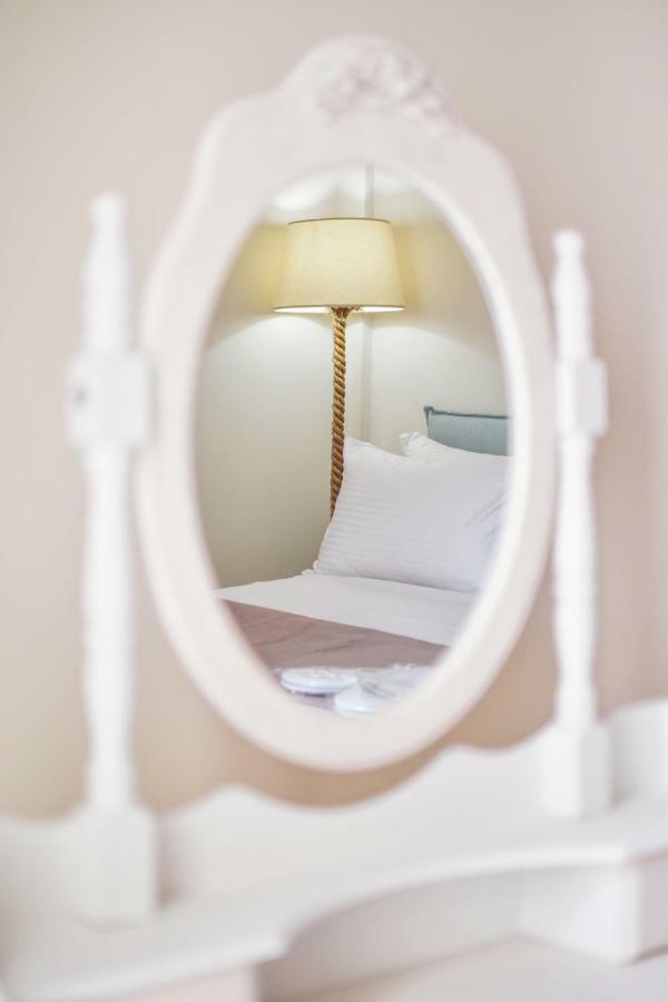 Oliver Suites Атина Екстериор снимка