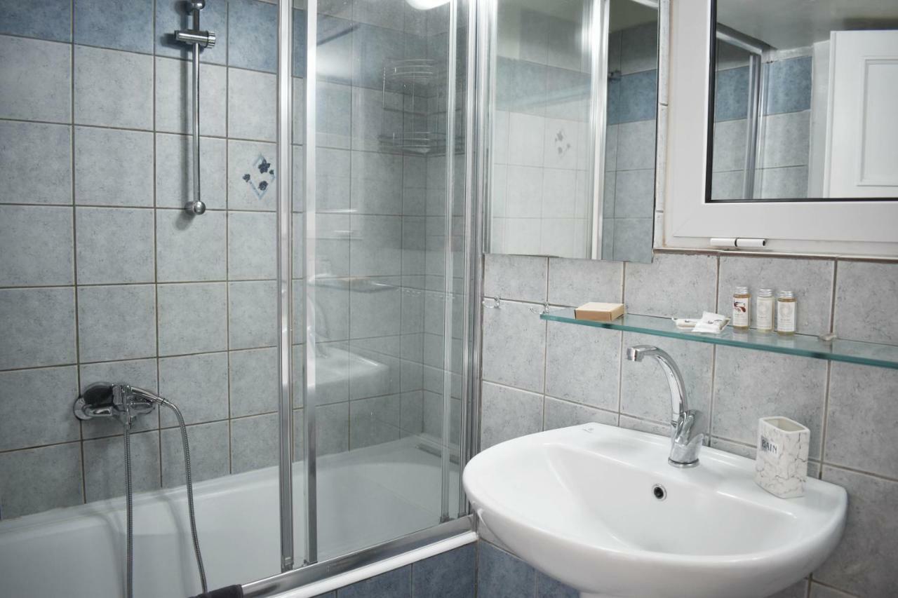 Oliver Suites Атина Екстериор снимка