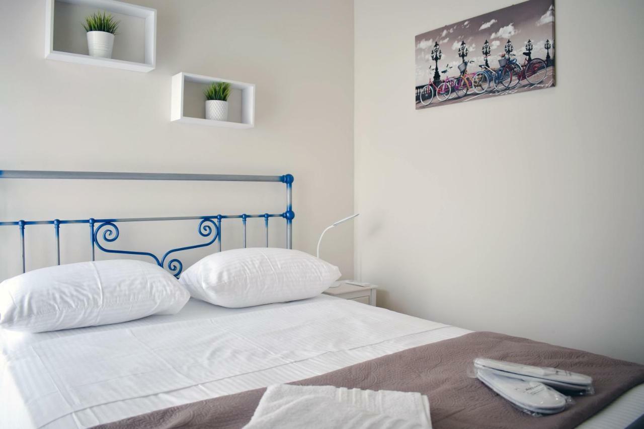 Oliver Suites Атина Екстериор снимка